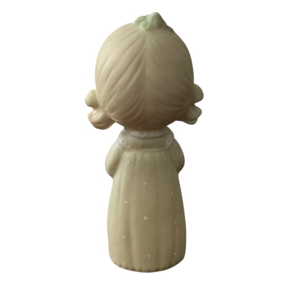 Precious Moments - Junior Bridesmaid - Picture 2 of 3